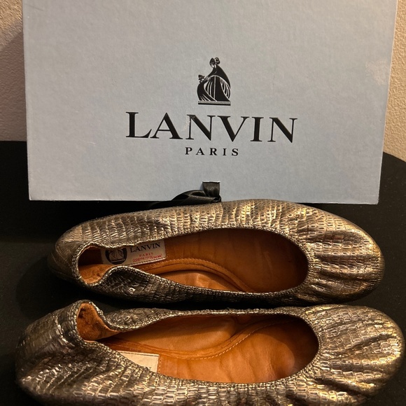 Shoes - Sorry this item is no longer available